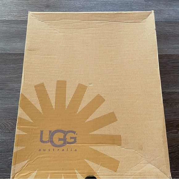 Womens Ugg Classic Tall 5815 W/PWN Plum Wine Boots - Picture 9 of 14